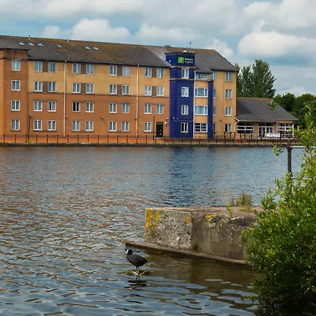 Holiday Inn Express Cardiff Bay By Ihg-2