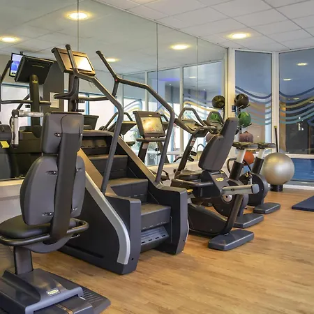 Novotel Cardiff Centre-3